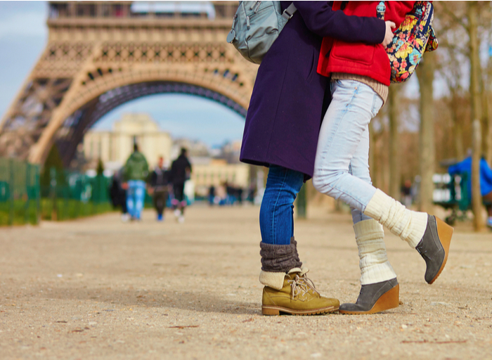 Luz verde en Francia a la reproducción asistida para mujeres sin pareja y lesbianas
