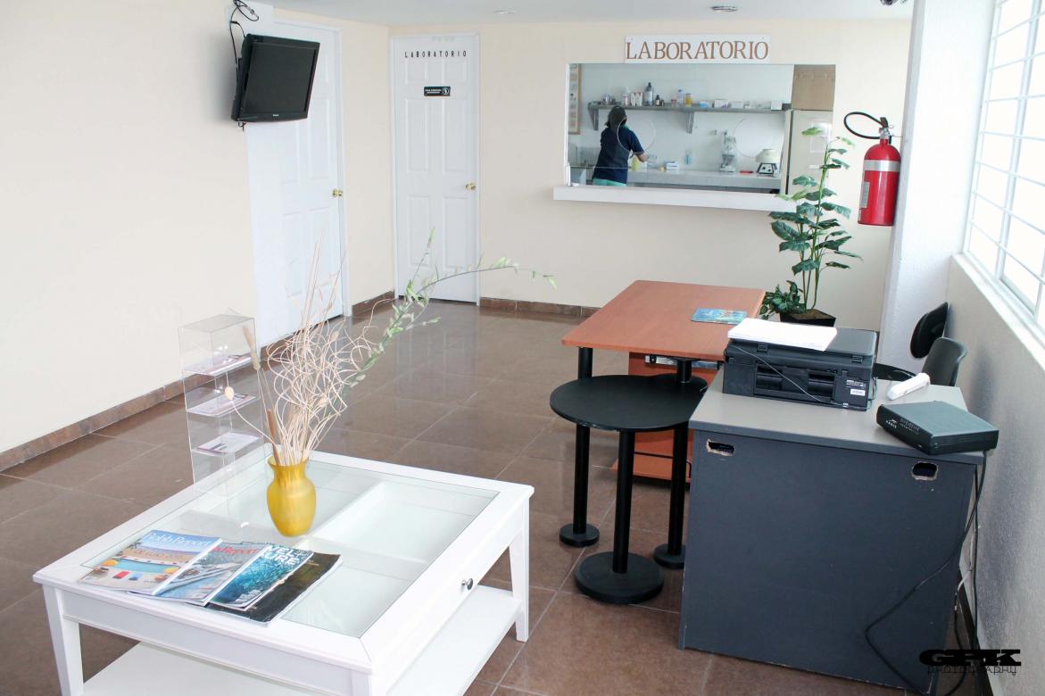 Unidades Médicas de la Mujer Consulado